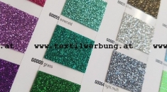 bunte-glitterfolie-textilien-pressen