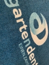 logo_auf_teppich