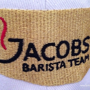 jacobs-logo-stickerei-gold